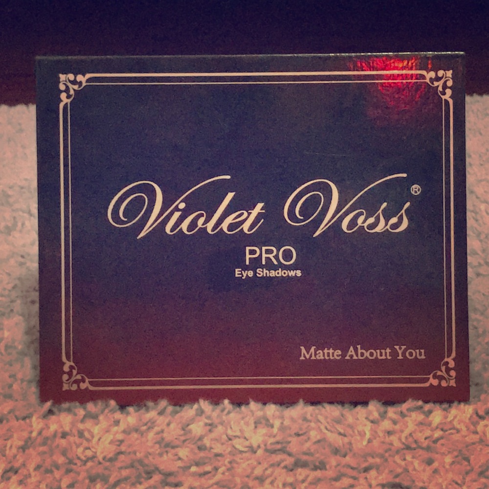 Violet Voss Matte About You Palette